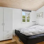 Cosy Beachfront For Families