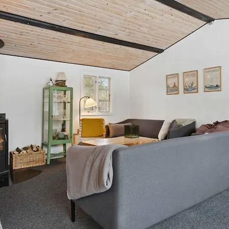 Cosy Beachfront For Families *