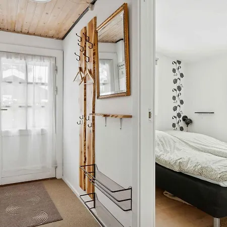 Cosy Beachfront For Families Feriehus Nakskov