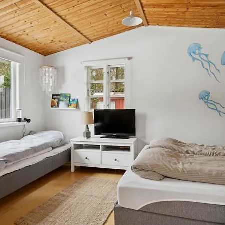 Cosy Beachfront For Families *