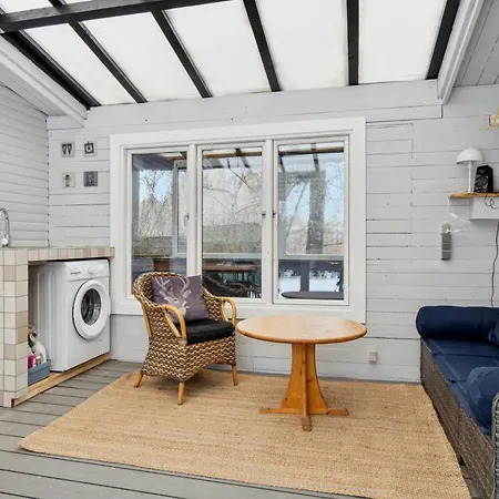 Dom wakacyjny Cosy Beachfront For Families *