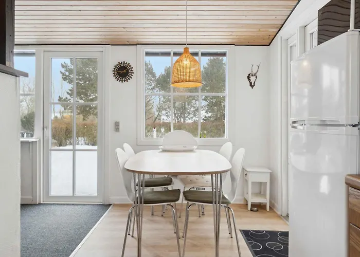 Cosy Beachfront For Families