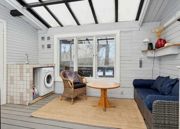 Cosy Beachfront For Families